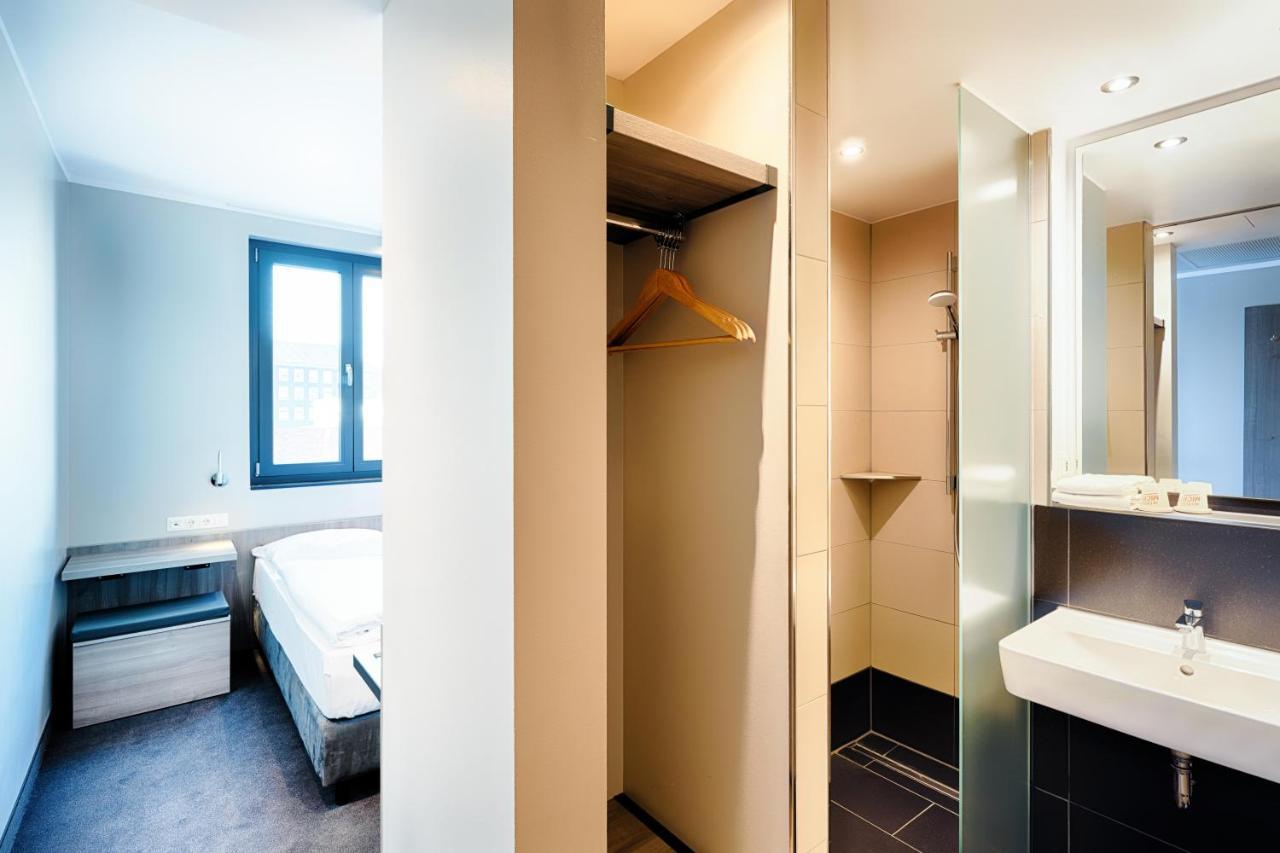 B&B Hotel Nuernberg-Plaerrer ภายนอก รูปภาพ